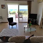 Gabriella Villa *